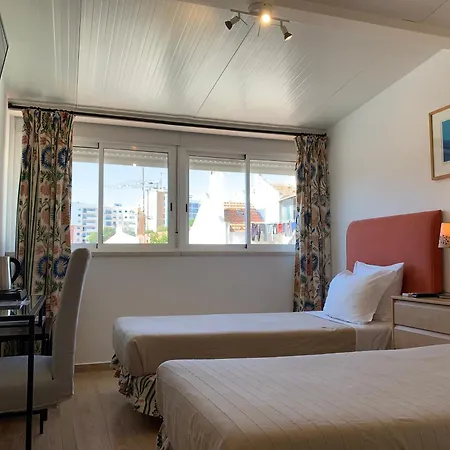 Гостевой дом Discovery Expo - Aeroporto Лиссабон