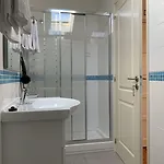 Discovery Expo - Aeroporto Guest house Lisbon