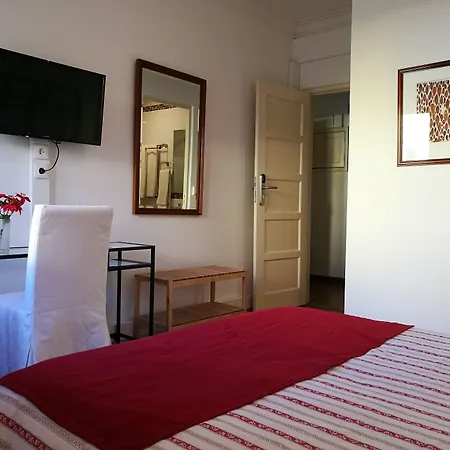 Discovery Expo - Aeroporto Πανσιόν 3*