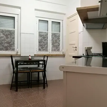 Πανσιόν Discovery Expo - Aeroporto Lisboa