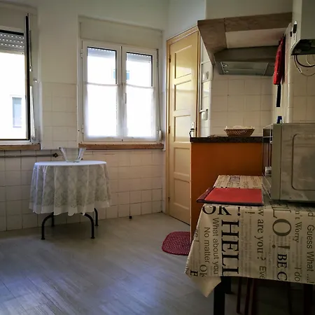 Πανσιόν Discovery Expo - Aeroporto 3*