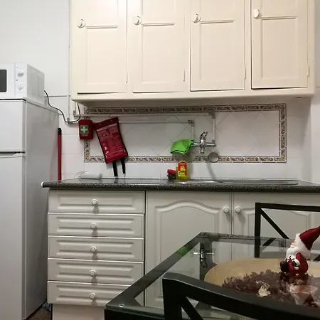 Discovery Expo - Aeroporto Πανσιόν